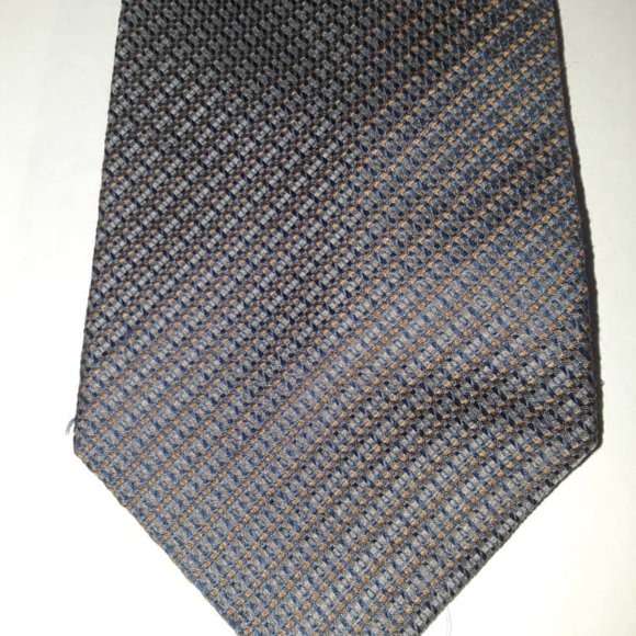 VINTAGE CROFT & BARROW 100% SILK NECKTIE - CLASSIC GEOMETRIC PATTERN - Picture 1 of 3